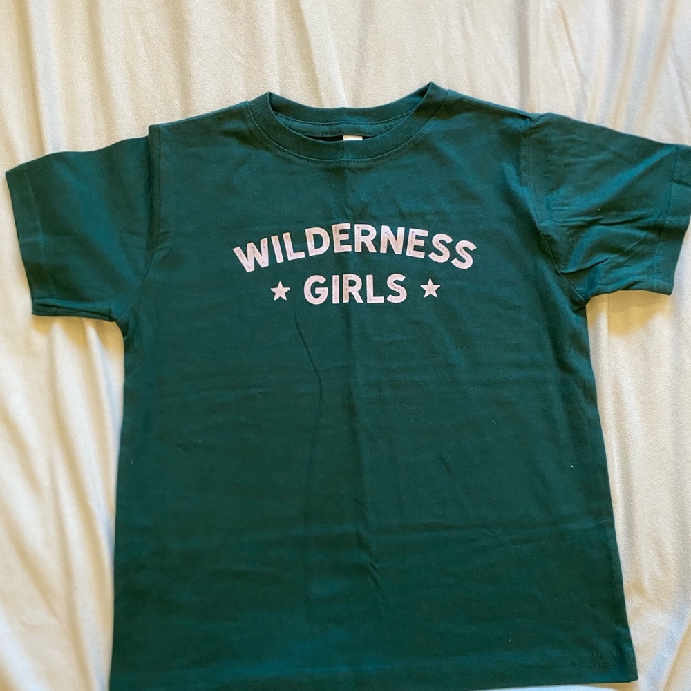 Wilderness Girls Forest Green Tee (NWOT)